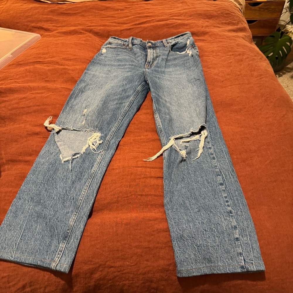 90s Ultra High Rise Distressed sz 28